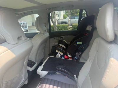 2019 Volvo XC90 T6 Momentum