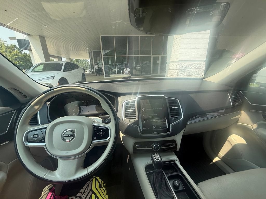 2019 Volvo XC90 T6 Momentum